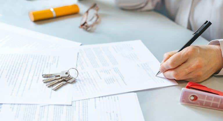 Cobrança indevida de taxas: como se proteger?