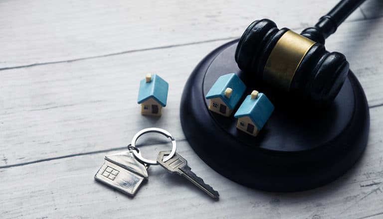 Atualizações legais no setor imobiliário: como os softwares ajudam manter a conformidade com novas leis e regulamentos?